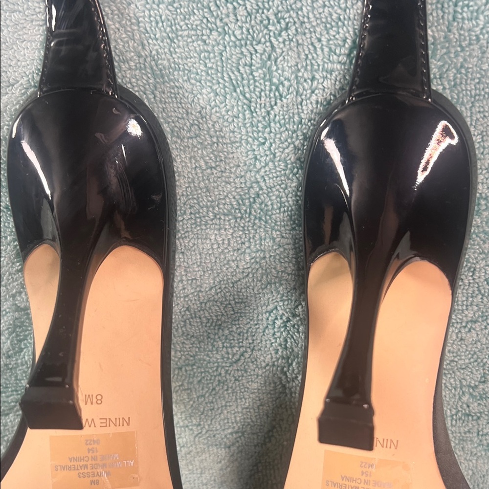 Nine West Yess Glossy Patent Leather Black Heels, with ankle straps size 8 - Picture 7 of 8
